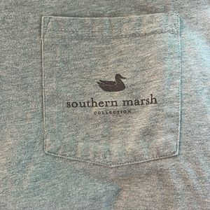 Never worn men’s southern marsh tee.